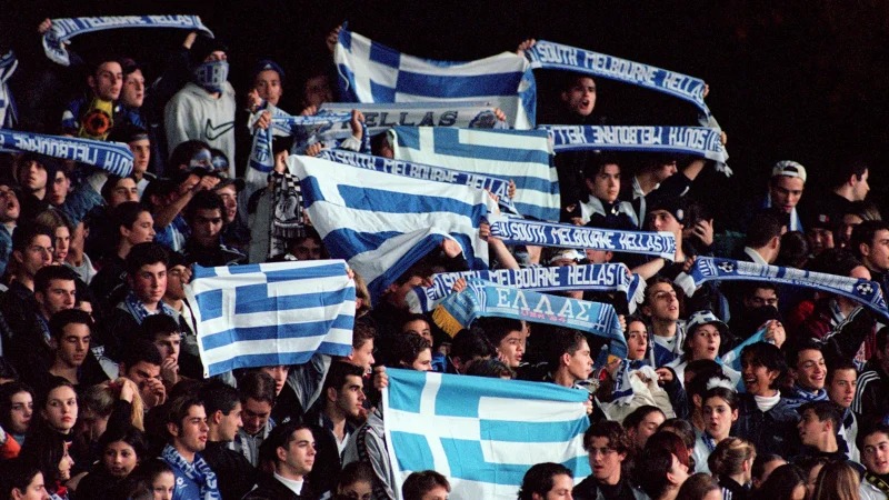 Comunidade grega é uma das mais fortes e tradicionais quando o assunto é futebol na Australia (Photo: KEN IRWIN)